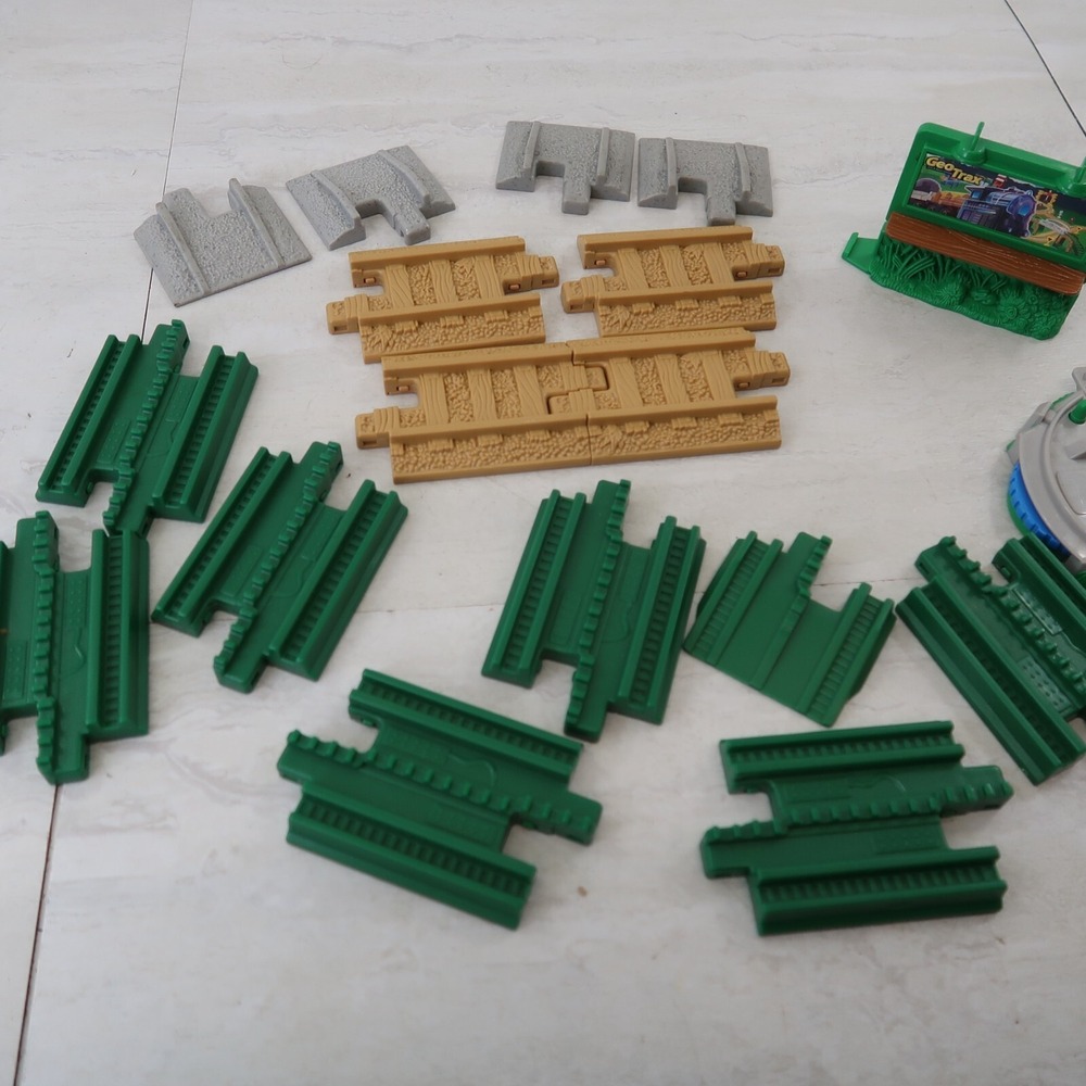 Fisher Price Geotrax Lot of 18 Pieces Train Tracks Connectors Add on Replacement